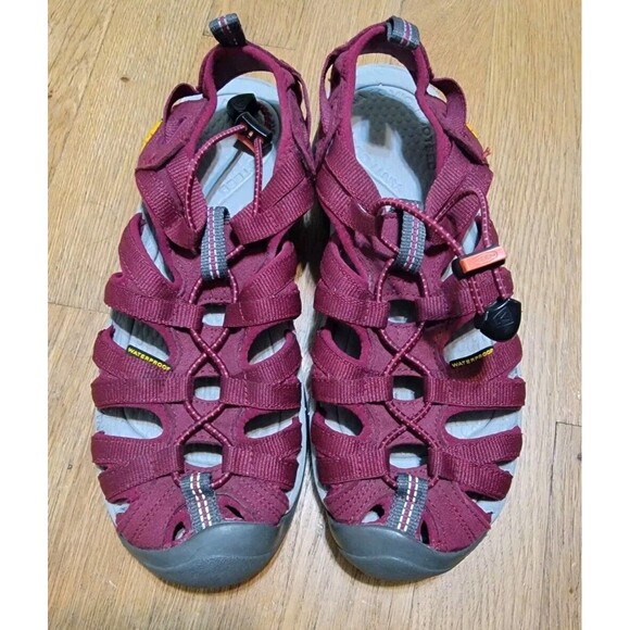 Keen Whisper Waterproof Sports Sandals - Beet Red/Honeysuckle Women's Size 7 EUC - Picture 1 of 9